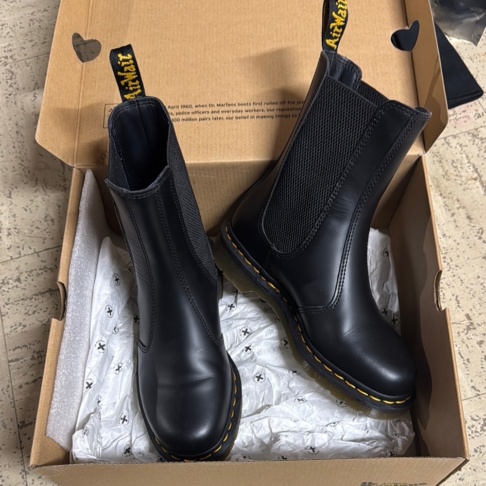 Dr. Martens Black Women's Chelsea Boots
